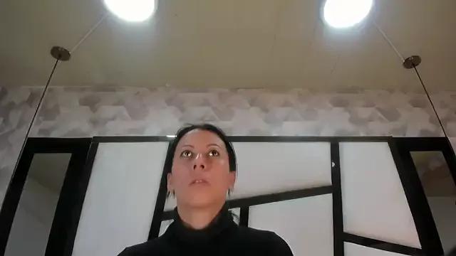 BiancaGarcia22 on StripChat 