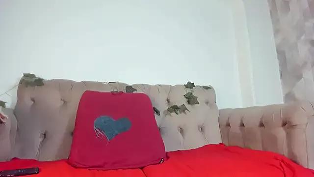 BiancaGarcia22 on StripChat 