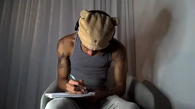 Freechat BlackBullTitus on StripChat