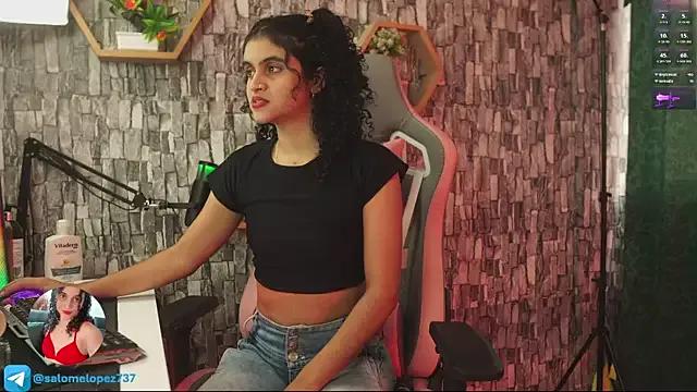 bonniie_98_ on StripChat