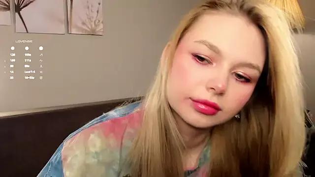 BrittBagg on StripChat 