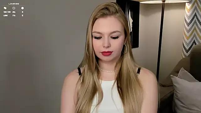 BrittBagg on StripChat 