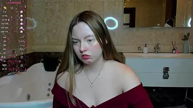 bunnyluunna on StripChat 