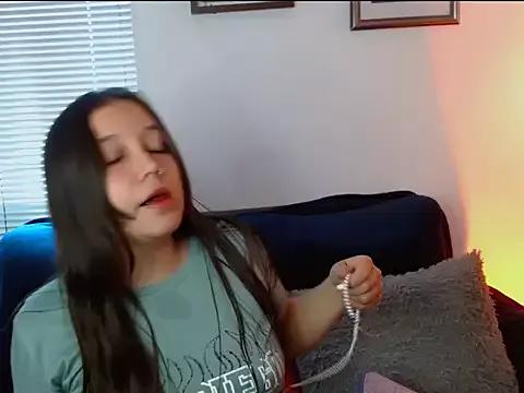 camila_lewis on StripChat 