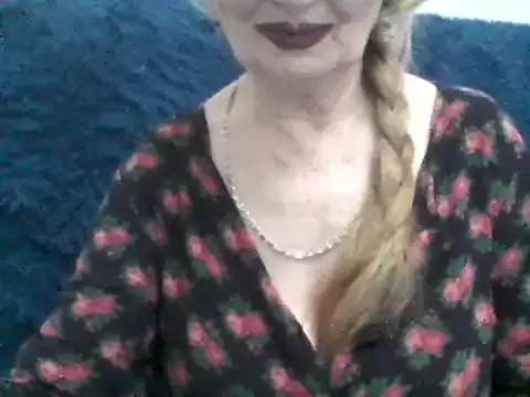 Freechat CarlyTreat on StripChat