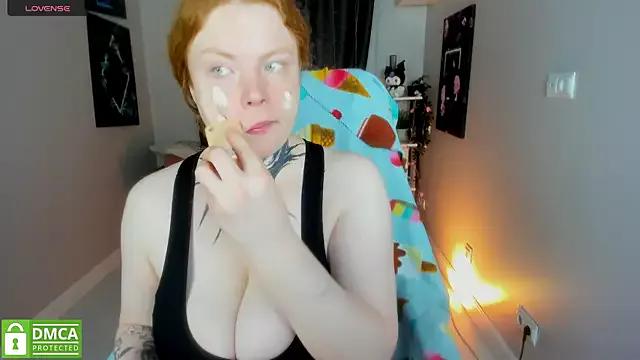 Cassie_xKiss on StripChat 