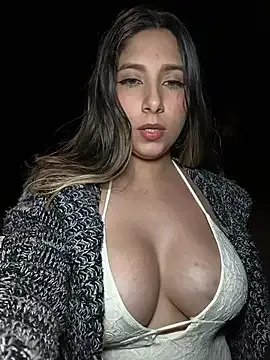 Catalina_ramos on StripChat