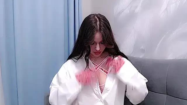 charming_peach on StripChat 
