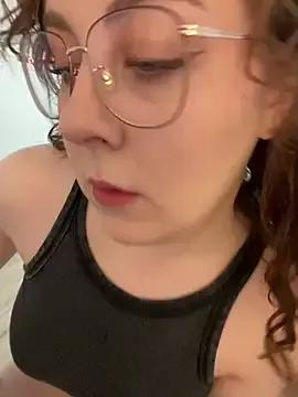 cinnabon_ on StripChat 