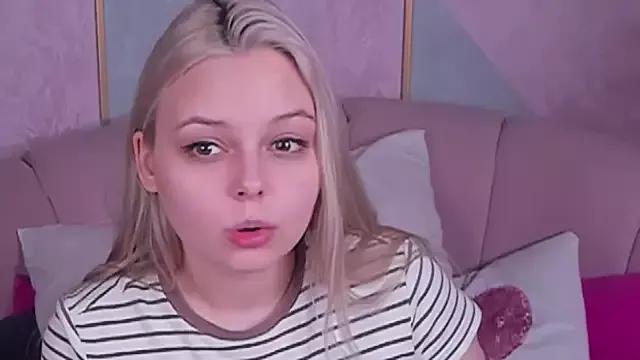 CLAIRE_VOGT on StripChat 