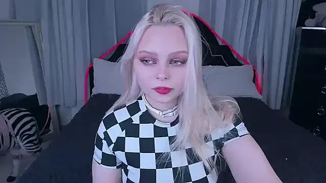 CLAIRE_VOGT on StripChat 