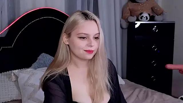 CLAIRE_VOGT on StripChat 