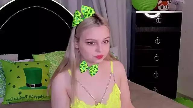 CLAIRE_VOGT on StripChat 