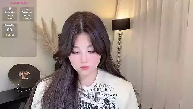 Freechat Cure-uuuuuuuu on StripChat