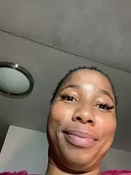 CurvyDesire1 on StripChat 