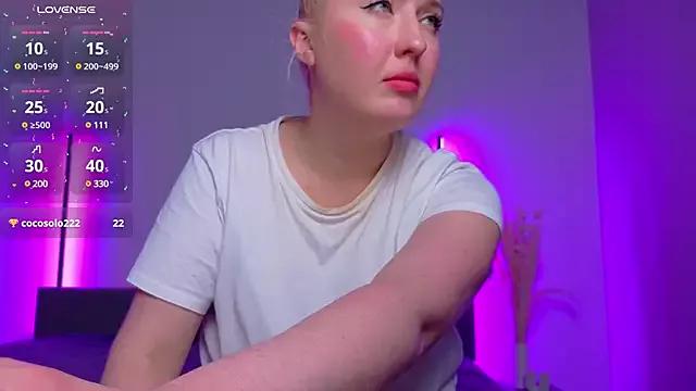 Debora_WebStar on StripChat 