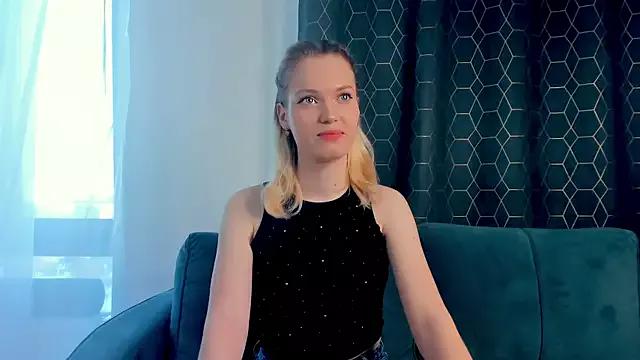 EleneClack on StripChat 
