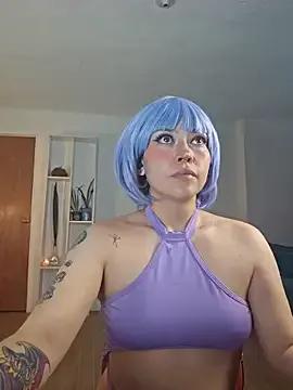 Ellyuwuw on StripChat