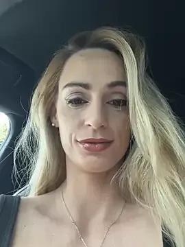 Try Ericafontesx, she wants to masturbate for you ericafontesx from StripChat
