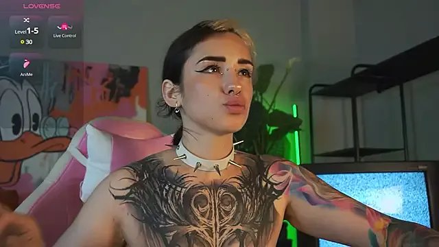 Freechat EvaCanton on StripChat