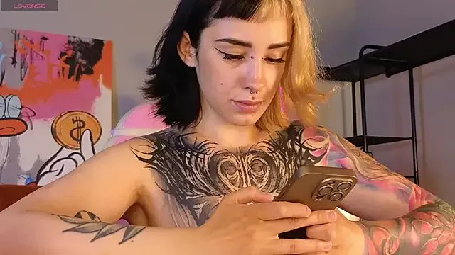 Freechat EvaCanton on StripChat