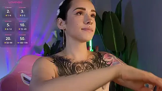 Freechat EvaCanton on StripChat