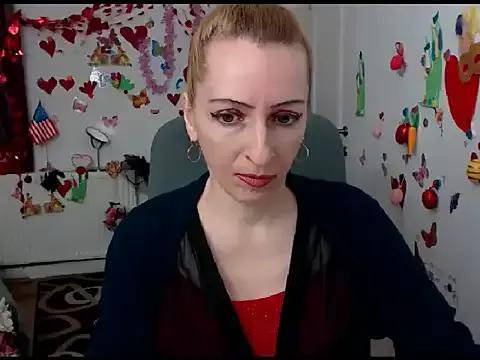 EvelynAngell on StripChat 