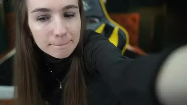 FloraSweet054 on StripChat 