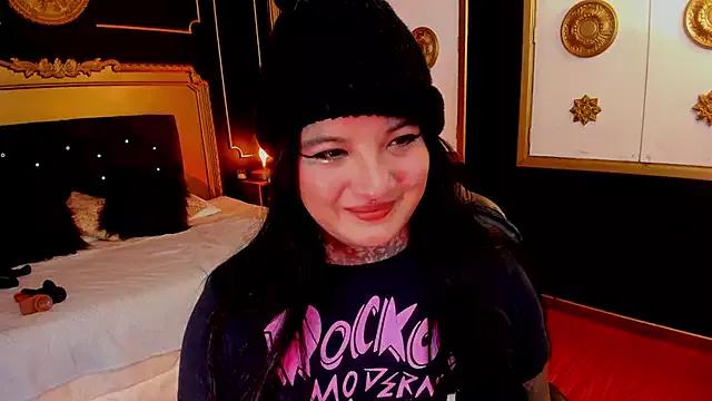 FranchescaRouse on StripChat 