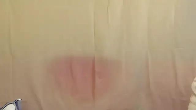 Fun4tipz on StripChat 