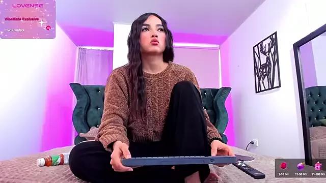 Gemma_liittle on StripChat 