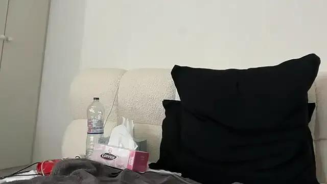 Slutty GiuliaDollx wants you to fuck her body now GiuliaDollx from StripChat