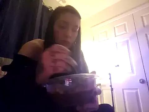 gothicslut666 on StripChat 
