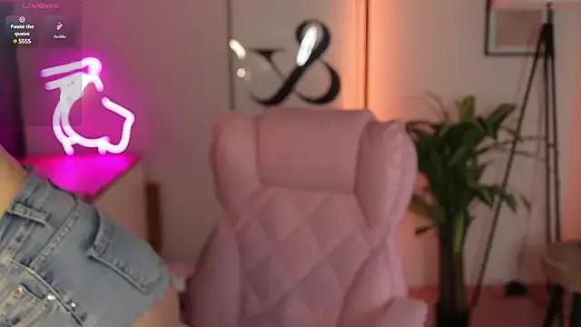 Hailey_Green on StripChat 