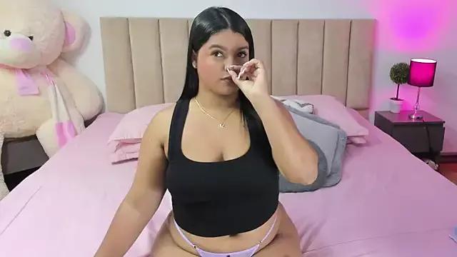 HannaRousse_ on StripChat 