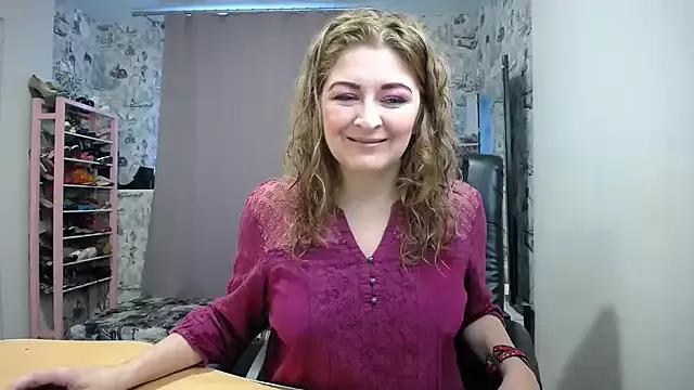 Helen1974 on StripChat 