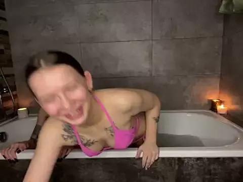 HelloRoxy on StripChat 