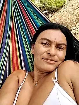 Horny-Mommy-Dirty on StripChat 
