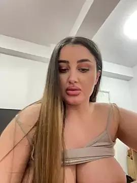 hotAlys on StripChat 
