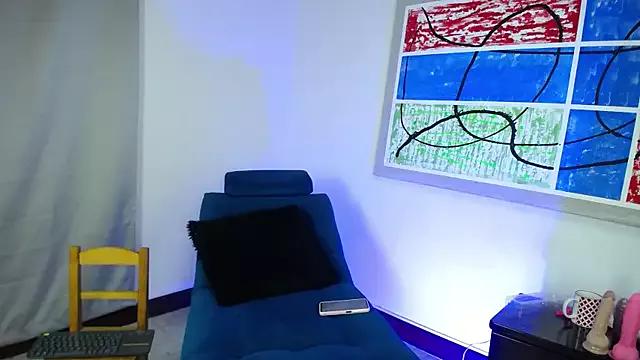 Iivana_19 on StripChat 