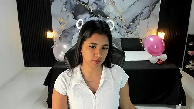 Ivy_16 on StripChat 