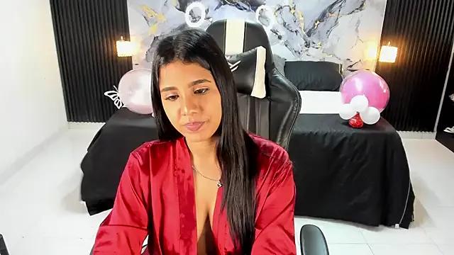 Ivy_16 on StripChat 