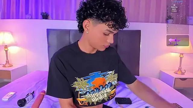 Masturbate to Kai_riptide, he wants to masturbate for you Kai_riptide from StripChat