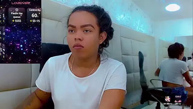 KayleighDreams_ on StripChat 