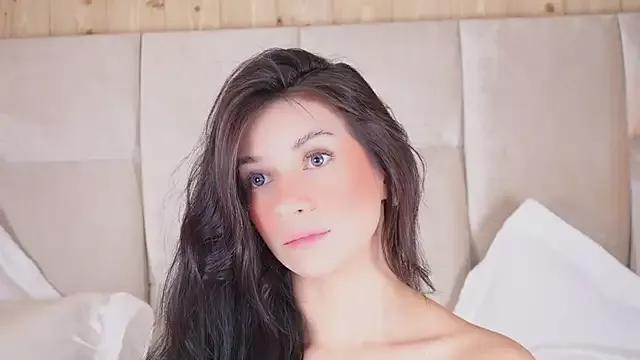 KiraKayleigh1 on StripChat 