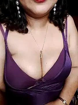 Laaly_Sona on StripChat 