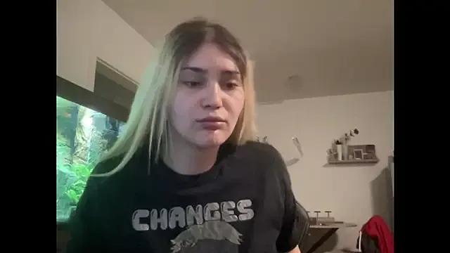 larasexy35 on StripChat 