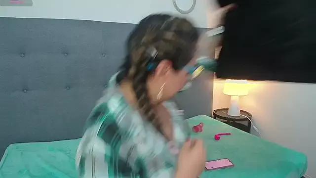 leyla_smithx on StripChat 