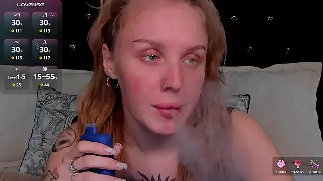 LianaFord on StripChat 