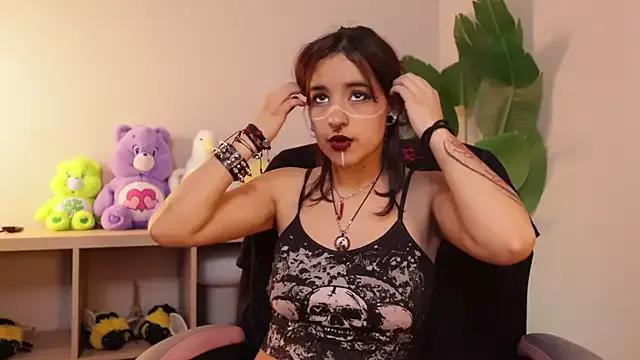 lilith_hart on StripChat